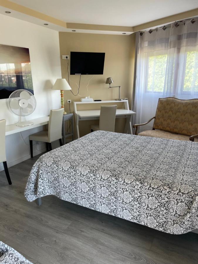 L'Abribis Hotel Фирмини Екстериор снимка