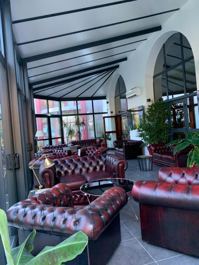 L'Abribis Hotel Фирмини Екстериор снимка